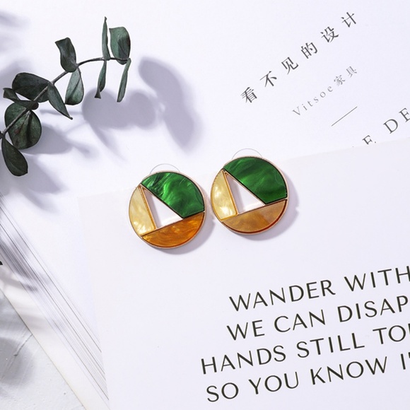 ❤️️NEW UNIQUE Circle Handmade Stud Earrings 4 - Picture 3 of 3